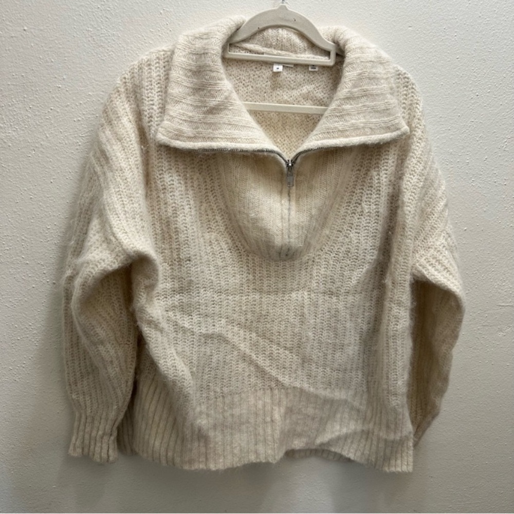 Express Cream V-Neck Women's Sweater